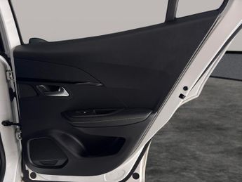 Peugeot E-2008 50kWh GT (136 ps) - BLIND SPOT ASSIST - LANE DEPARTURE  - WIFI