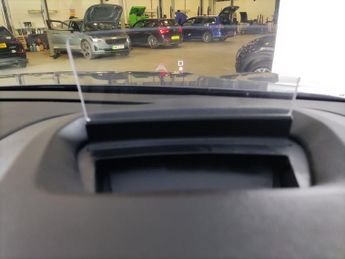 Citroen e-C4 50kWh Shine (136 ps) - LED - REVERSE CAM - SAT NAV