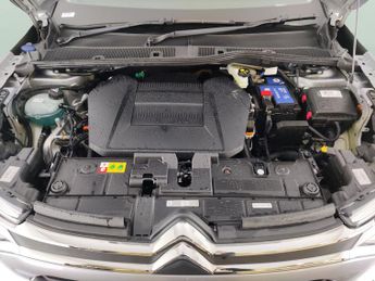 Citroen e-C4 50kWh Shine (136 ps) - LED - REVERSE CAM - SAT NAV