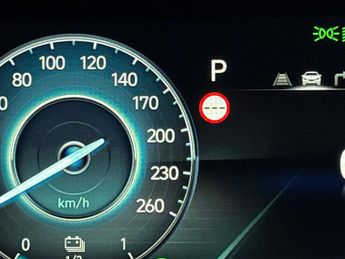 Hyundai Kona 64kWh Premium (10.5kW Charger) (204 ps) - REVERSE CAM - NAV - HE