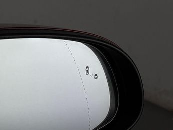 Hyundai Kona 64kWh Premium (10.5kW Charger) (204 ps) - REVERSE CAM - NAV - HE