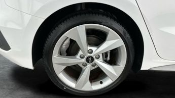 Audi A3 1.5 TFSI 35 S line Sportback S Tronic (150 ps) - DRIVING MODES