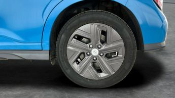 Hyundai Kona 64kWh Premium (10.5kW Charger) (204 ps) - HEATED SEATS - HEATED 