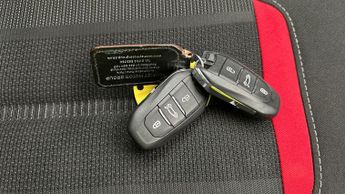 Vauxhall Mokka Electric 50kWh GS Line (136 ps) - HEATED STEERING - LANE DEPARTURE  - BLU