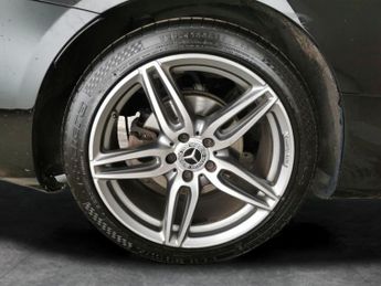 Mercedes-Benz E Class 2.0 E220d AMG Line (Premium) Coupe G-Tronic+ (194 ps) - REVERSE 
