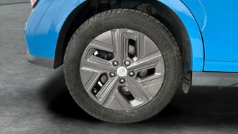 Hyundai Kona 64kWh Premium (10.5kW Charger) (204 ps) - HEATED SEATS - HEATED 