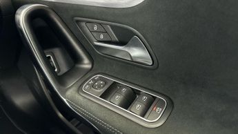 Mercedes-Benz A Class 1.3 A250e 15.6kWh AMG Line Edition (Executive) Plug-in 8G-DCT (2