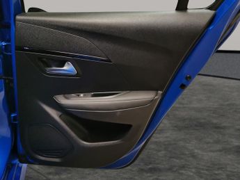 Peugeot E-208 50kWh GT (7.4kW Charger) (136 ps) - REVERSE CAM - NAV - BLUETOOT