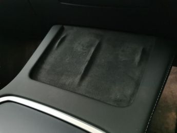 Tesla Model Y SUV RWD (346 ps) - 360 CAM - LED - REVERSE CAM