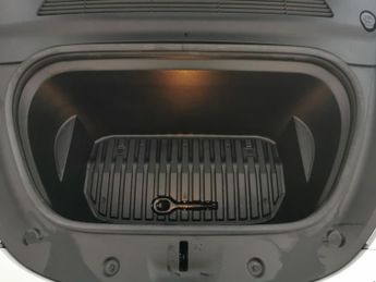 Tesla Model Y SUV RWD (346 ps) - 360 CAM - LED - REVERSE CAM