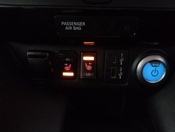 Nissan Leaf 40kWh Tekna (150 ps) - SAT NAV - HEATED LEATHER - HEATED STEERIN