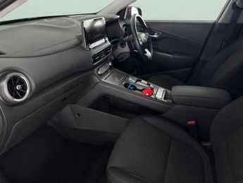 Hyundai Kona 64kWh Premium (10.5kW Charger) (204 ps) - REVERSE CAM - NAV - HE