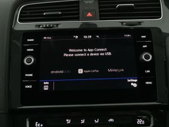 Volkswagen E-golf 35.8kWh e-Golf (136 ps) - LED - BLUETOOTH - PARK SENSORS