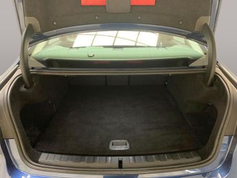 BMW 3 Series 2.0 330e 12kWh Sport Pro Plug-in (292 ps) - ACOUSTIC GLAZING