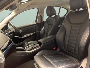 BMW 3 Series 2.0 330e 12kWh Sport Pro Plug-in (292 ps) - ACOUSTIC GLAZING