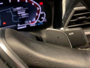 BMW 3 Series 2.0 330e 12kWh Sport Pro Plug-in (292 ps) - ACOUSTIC GLAZING