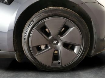 Tesla Model 3 Standard Range Plus RWD (241 bhp) - LED - HEATED SEATS - NAV