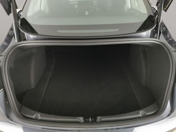 Tesla Model 3 Standard Range Plus RWD (241 bhp) - LED - HEATED SEATS - NAV