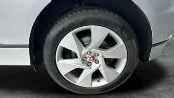 Jaguar I-PACE 400 90kWh SE 4WD (400 ps) - NAV - WIFI - LANE DEPARTURE