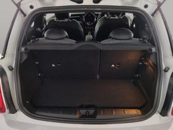 Mini Electric Hatch Cooper SE 32.6kWh Level 2 (184 ps) - HEATED SEATS - INTERIOR LIG