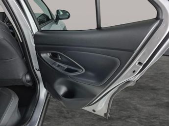 Toyota Yaris Cross 1.5 VVT-h Excel E-CVT (116 ps) - REVERSE CAM - HEATED SEATS - NA