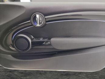 Mini Electric Hatch Cooper SE 32.6kWh Level 2 (184 ps) - HEATED SEATS - INTERIOR LIG