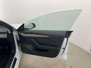 Tesla Model 3 (Dual Motor) Long Range 4WDE (346 ps) - PARK ASSIST - LED - REVE