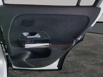 Mercedes-Benz EQA EQA 300 66.5kWh AMG Line (Premium) 4MATIC (228 ps) - ADAPTIVE LI