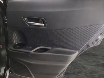 Toyota C-HR 1.8 VVT-h GPF Icon CVT (122 ps) - CRUISE - CLIMATE CONTROL - 17I