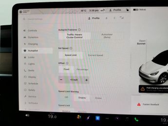 Tesla Model Y (Dual Motor) Long Range 4WDE (384 bhp) - ACTIVE LANE ASSIST