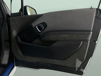 BMW i3 42.2kWh (170 ps) - RAPID CHARGE PREPARATION - ADDITIONAL 12V POW