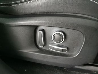 Jaguar F-PACE 2.0 D200 MHEV R-Dynamic S AWD (204 ps) - REVERSE CAM - NAV - HEA