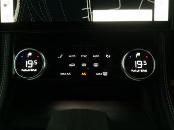 Jaguar F-PACE 2.0 D200 MHEV R-Dynamic S AWD (204 ps) - REVERSE CAM - NAV - HEA
