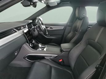 Jaguar F-PACE 2.0 D200 MHEV R-Dynamic S AWD (204 ps) - REVERSE CAM - NAV - HEA