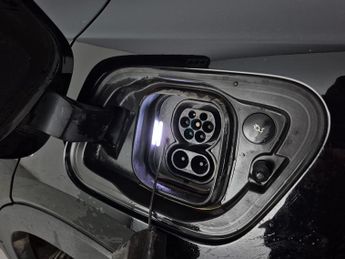 Volvo XC40 Recharge 69kWh Core (231 ps) - BLACK ROOF RAILS - ACTIVE LANE AS