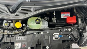 Smart Fortwo 17.6kWh Exclusive Cabriolet (22kW Charger) (82 ps) - BLUETOOTH -