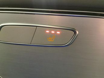 Mercedes-Benz EQC EQC 400 80kWh Sport 4MATIC (408 ps) - HEATED LEATHER - MIRROR PA