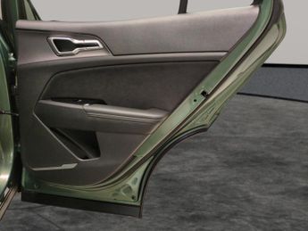 Kia Sportage 1.6 h T-GDi GT-Line (226 bhp) - LANE DEPARTURE  - LANE FOLLOWING