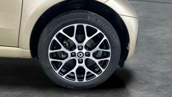 Smart Fortwo 17.6kWh Exclusive Cabriolet (22kW Charger) (82 ps) - BLUETOOTH -