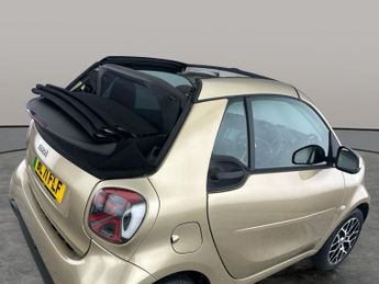 Smart Fortwo 17.6kWh Exclusive Cabriolet (22kW Charger) (82 ps) - BLUETOOTH -