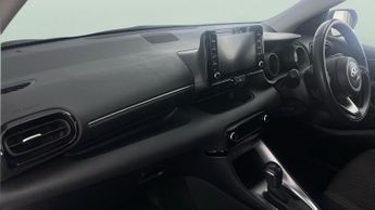 Toyota Yaris 1.5 VVT-h Design E-CVT (116 ps) - BLUETOOTH - AIR CON - DAB