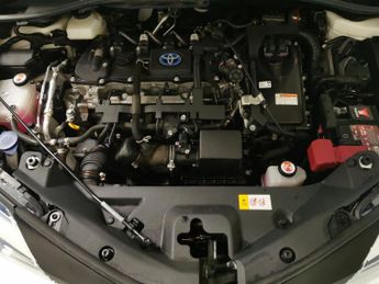 Toyota C-HR 1.8 VVT-h GPF Design CVT (122 ps) - LED - REVERSE CAM - NAV
