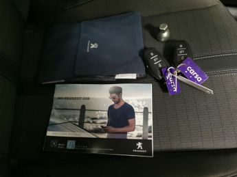 Peugeot 208 1.2 PureTech Allure Premium + EAT (130 ps) - BLUETOOTH - CRUISE