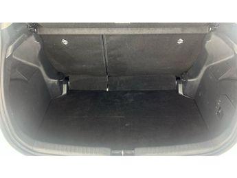 Toyota Yaris 1.5 VVT-h Design E-CVT (116 ps) - BLUETOOTH - AIR CON - DAB