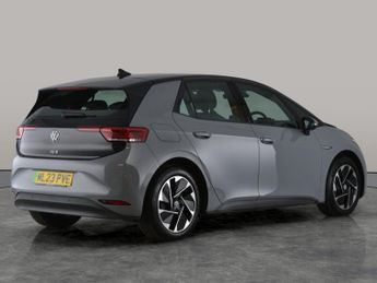 Volkswagen ID.3 Pro 58kWh Life (145 ps) - SAT NAV - HEATED STEERING - COMFORT PA