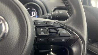 Toyota Yaris 1.5 VVT-h Design E-CVT (116 ps) - BLUETOOTH - AIR CON - DAB