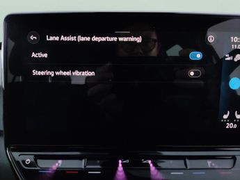 Volkswagen ID.3 Pro 58kWh Life (145 ps) - SAT NAV - HEATED STEERING - COMFORT PA