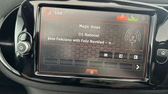 Smart Fortwo 17.6kWh Exclusive Cabriolet (22kW Charger) (82 ps) - BLUETOOTH -