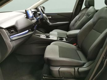 Nissan Qashqai 1.3 DiG-T MH 158 N-Connecta [Glass Rf] Xtronic - 360 CAM - LED -