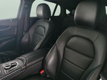 Mercedes-Benz GLC 2.1 GLC220d AMG Line (Premium) Coupe G-Tronic+ 4MATIC (170 ps) -